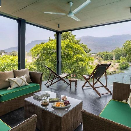Lohonostays Maharajah House Karjat Ngoại thất bức ảnh